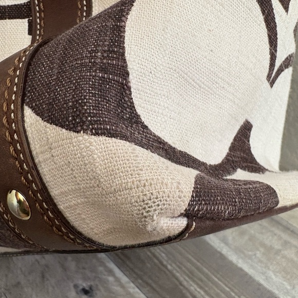 Coach Brown and Cream Shoulder Bag - Picture 12 of 16